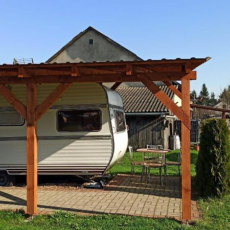 Pole U Mani Hotel Wizajny Екстериор снимка
